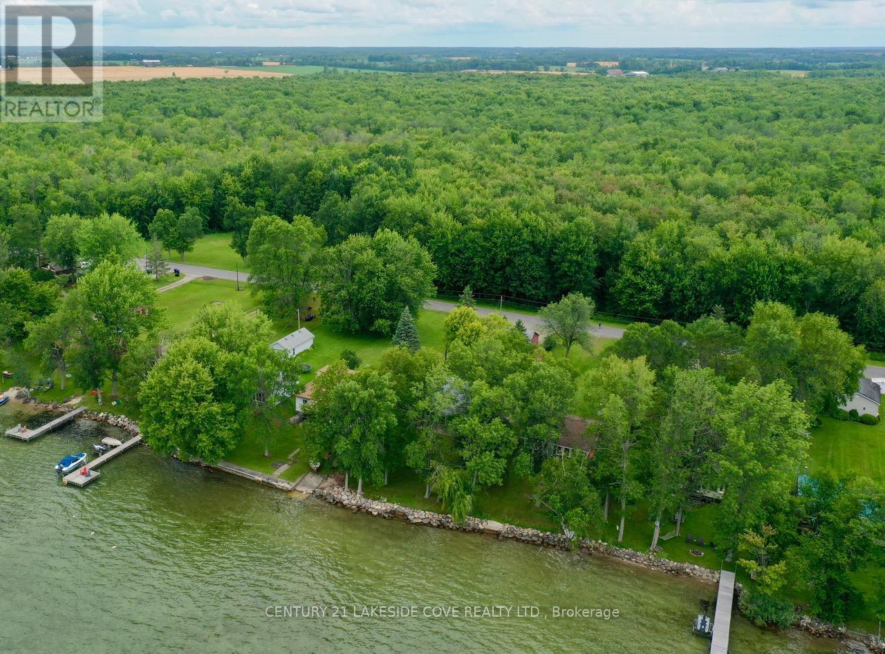 3322 Amilia Drive, Ramara, Ontario  L0K 1B0 - Photo 9 - S12447381