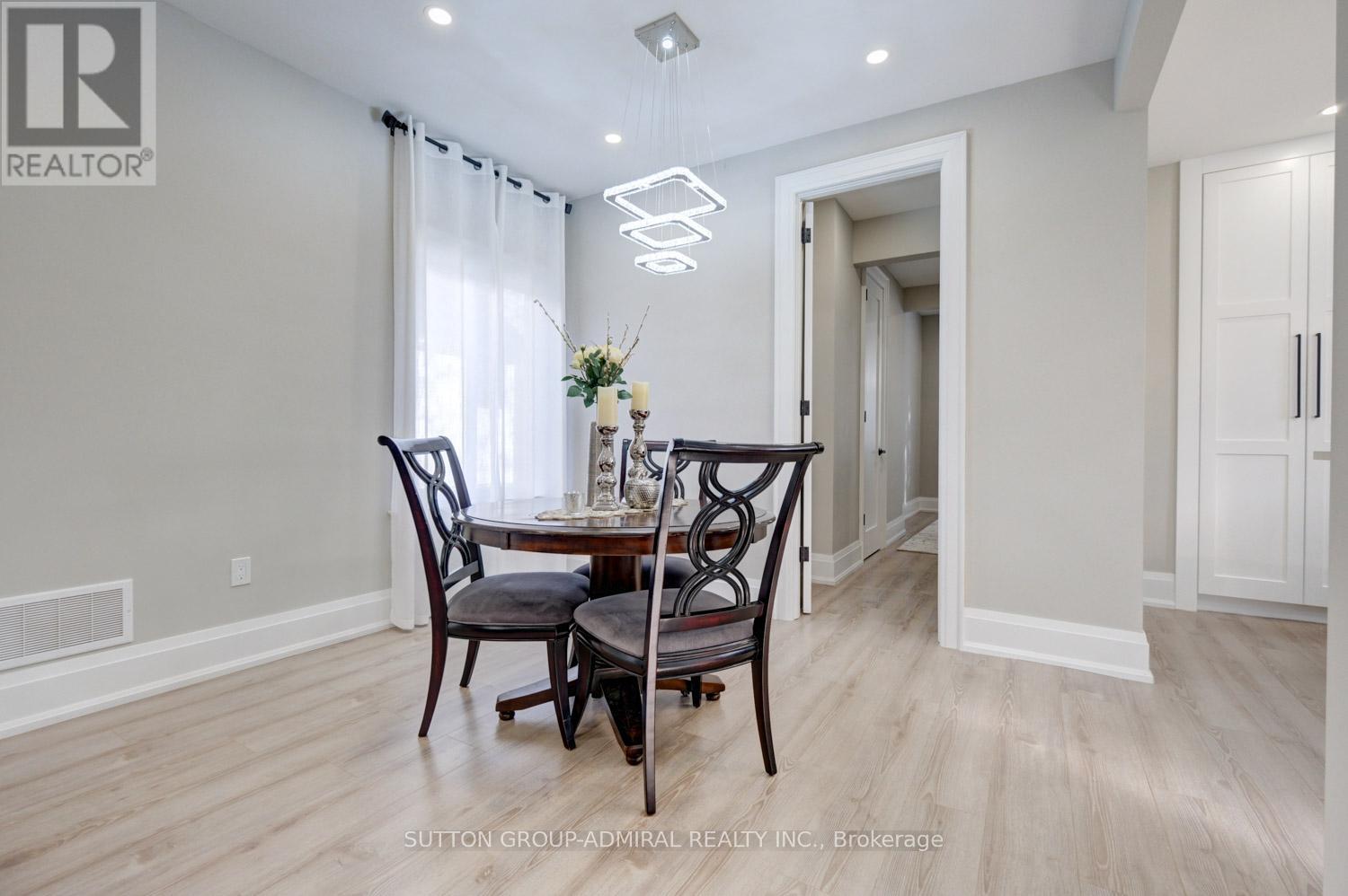 48 Obrien Street, Orillia, Ontario  L3V 5S3 - Photo 11 - S12447424
