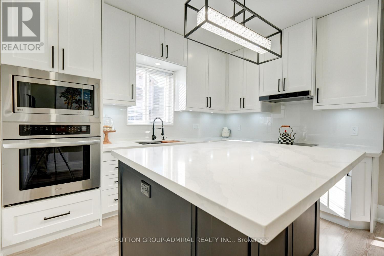 48 Obrien Street, Orillia, Ontario  L3V 5S3 - Photo 14 - S12447424