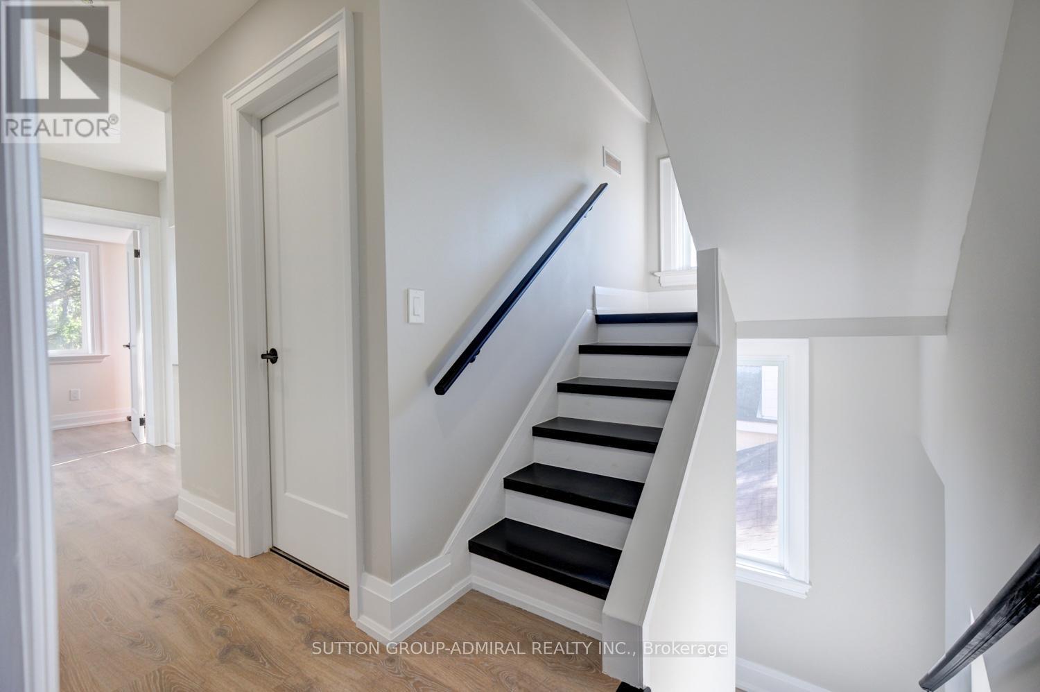 48 Obrien Street, Orillia, Ontario  L3V 5S3 - Photo 30 - S12447424