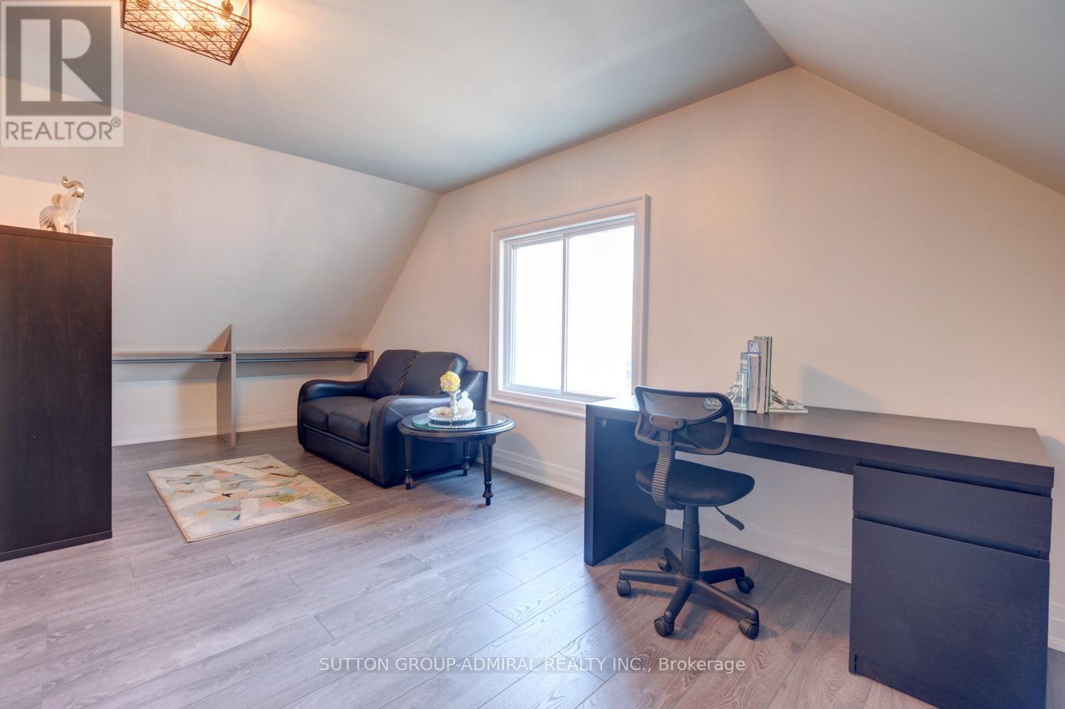 48 Obrien Street, Orillia, Ontario  L3V 5S3 - Photo 36 - S12447424