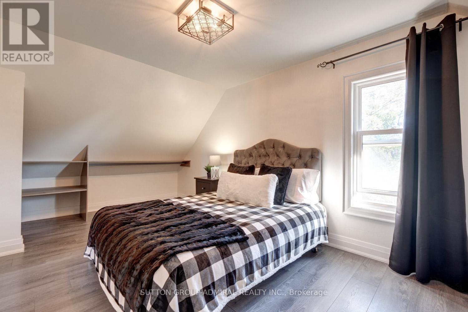 48 Obrien Street, Orillia, Ontario  L3V 5S3 - Photo 38 - S12447424