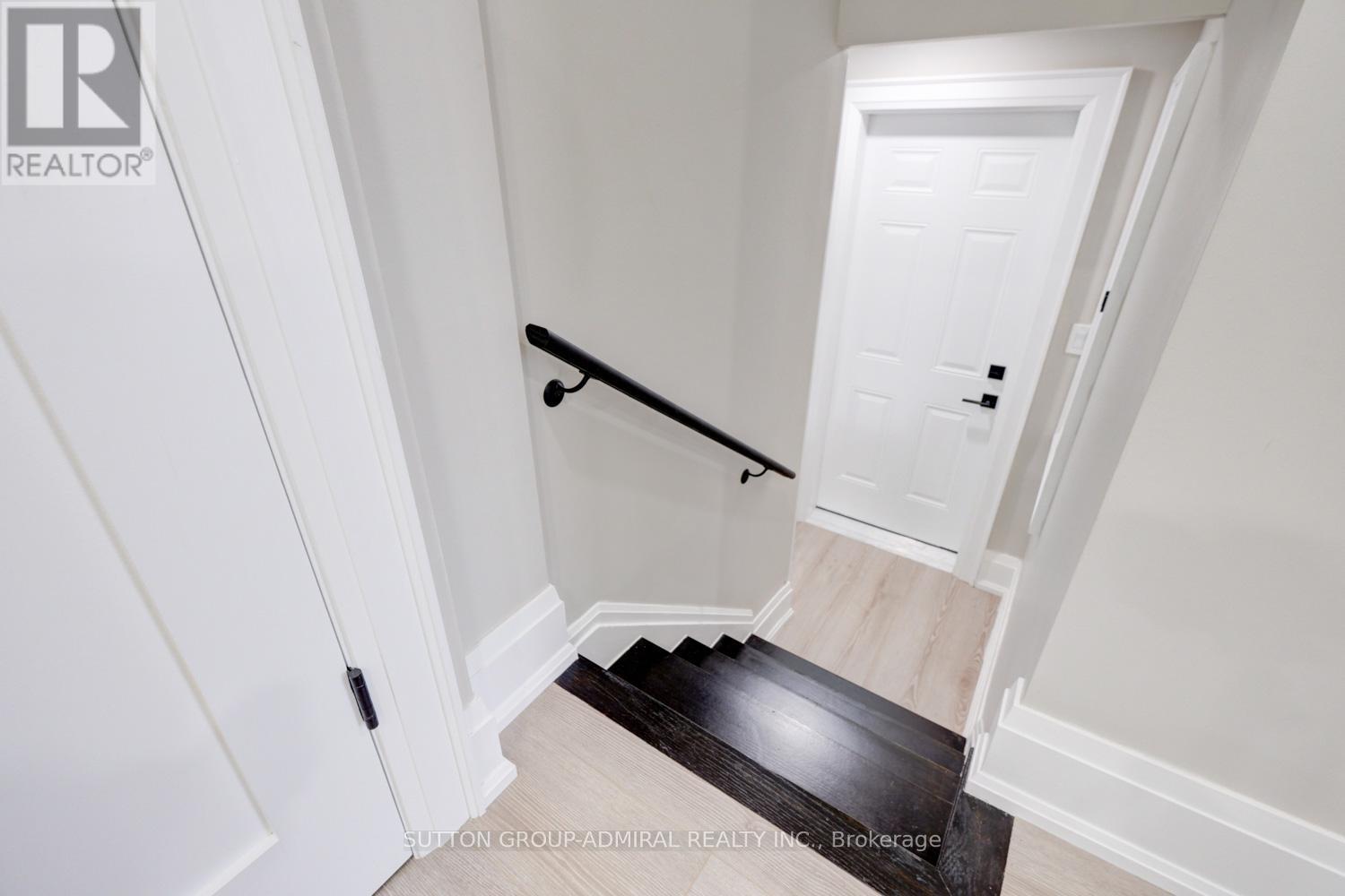 48 Obrien Street, Orillia, Ontario  L3V 5S3 - Photo 9 - S12447424