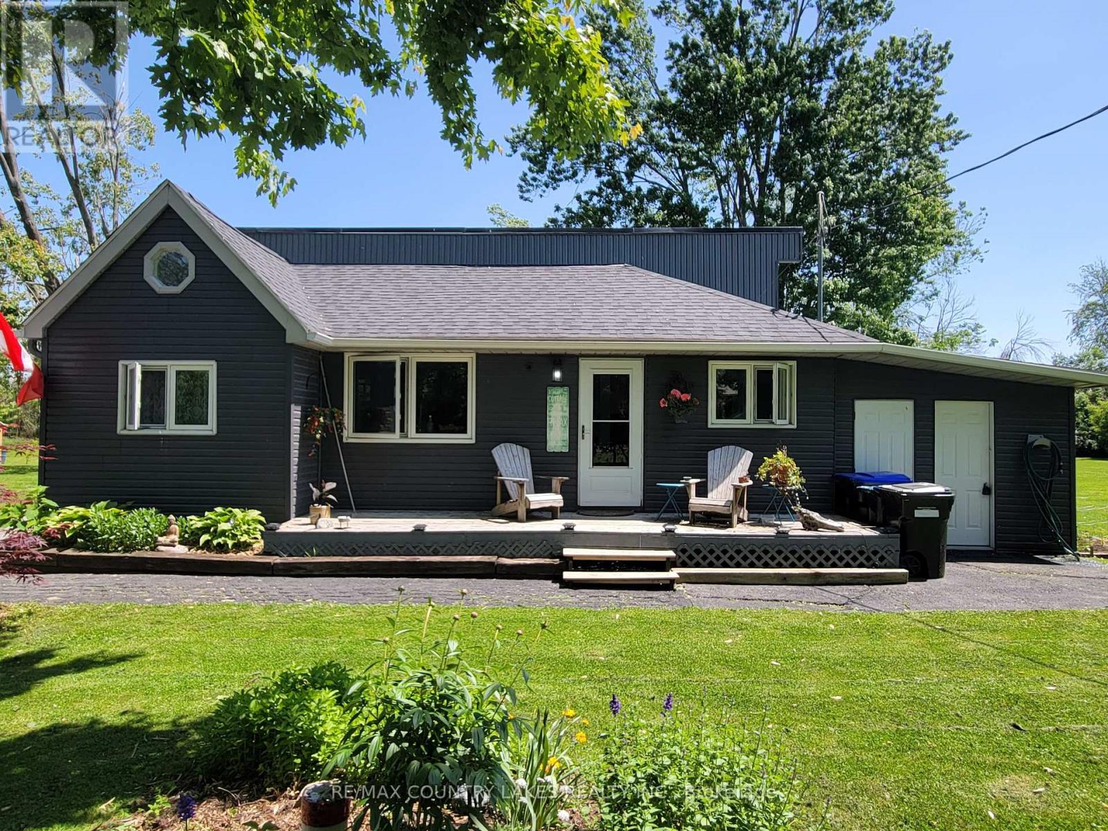 2481 Lakeshore Drive, Ramara (Brechin), Ontario  L0K 1B0 - Photo 2 - S12447470