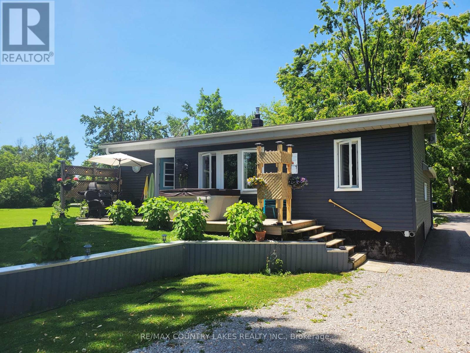 2481 Lakeshore Drive, Ramara (Brechin), Ontario  L0K 1B0 - Photo 20 - S12447470