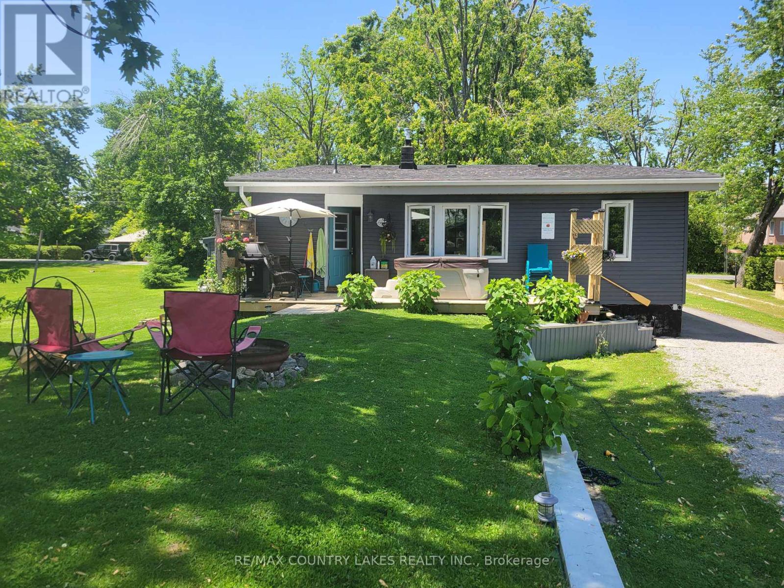 2481 Lakeshore Drive, Ramara (Brechin), Ontario  L0K 1B0 - Photo 21 - S12447470