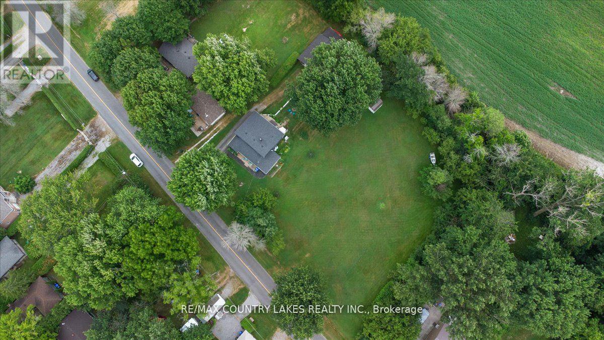 2481 Lakeshore Drive, Ramara (Brechin), Ontario  L0K 1B0 - Photo 29 - S12447470
