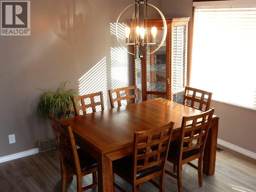16 Bedwood Rise Ne, Calgary, Alberta  T3K 2H2 - Photo 4 - A2261068