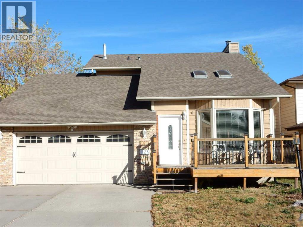 16 Bedwood Rise Ne, Calgary, Alberta  T3K 2H2 - Photo 1 - A2261068
