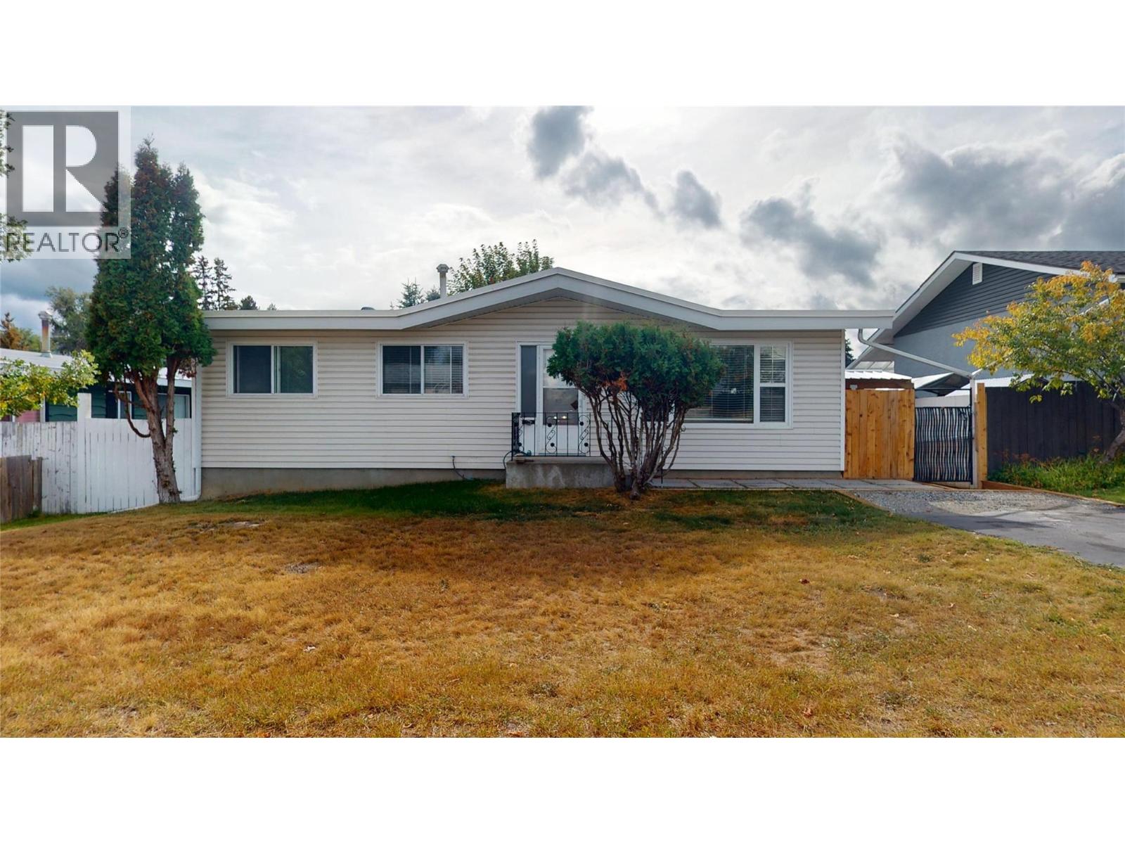 913 11th Street S, Cranbrook, British Columbia