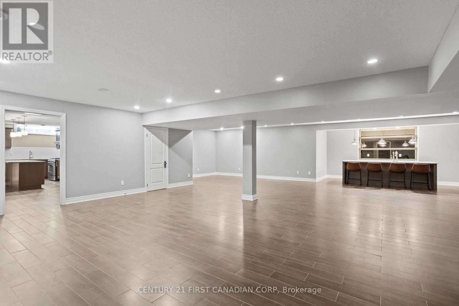 547 Crestwood Drive, London South, Ontario  N6K 1Y1 - Photo 31 - X12447511