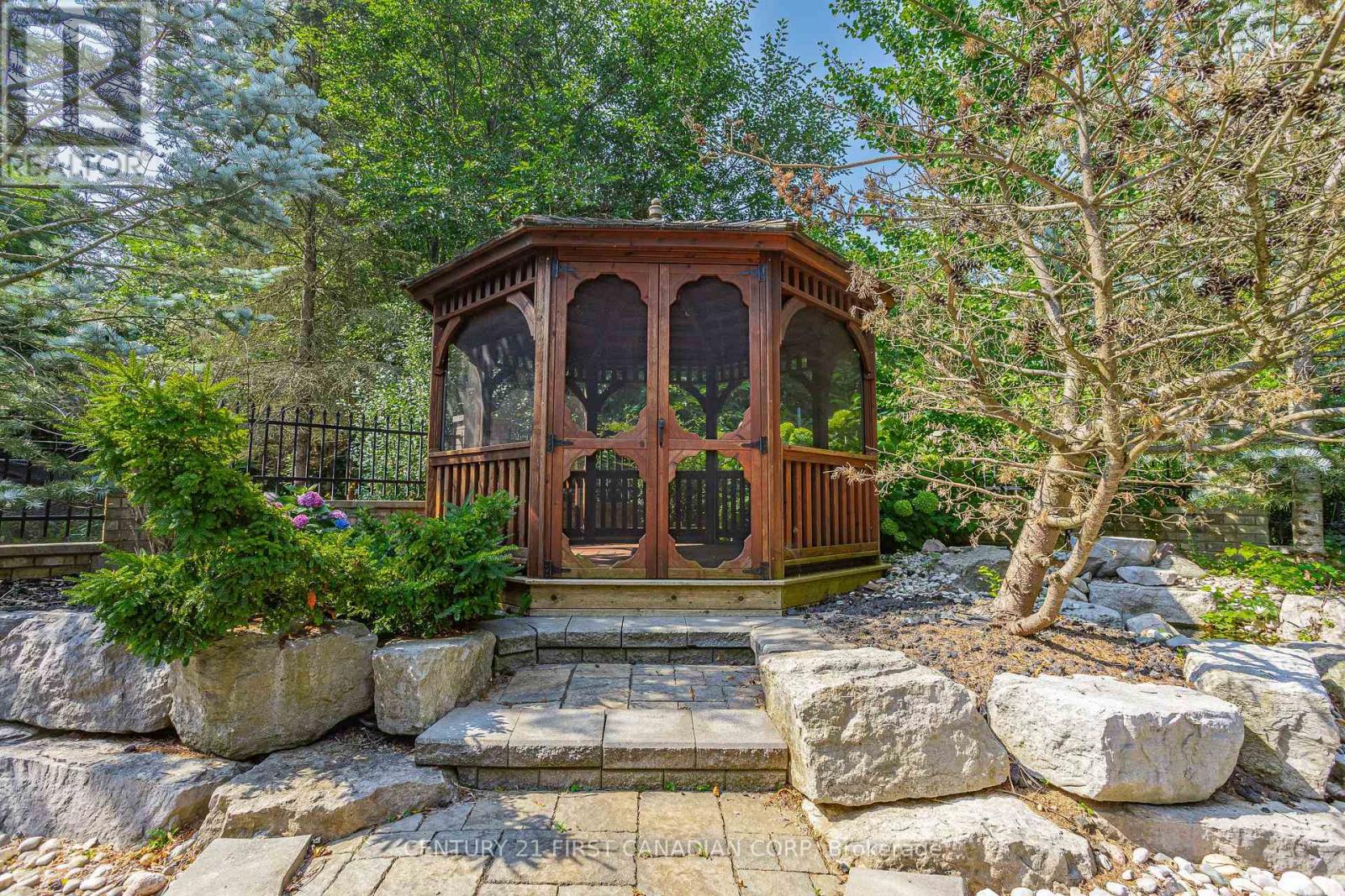 547 Crestwood Drive, London South, Ontario  N6K 1Y1 - Photo 40 - X12447511