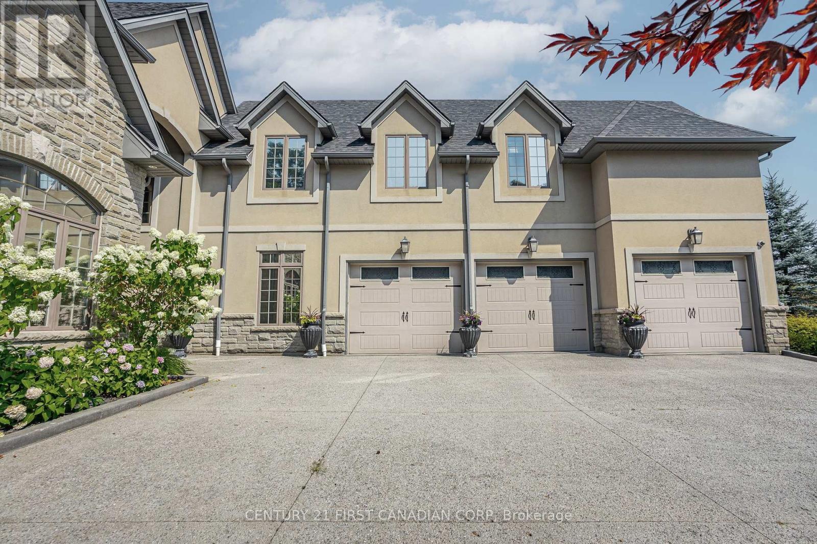 547 Crestwood Drive, London South, Ontario  N6K 1Y1 - Photo 48 - X12447511