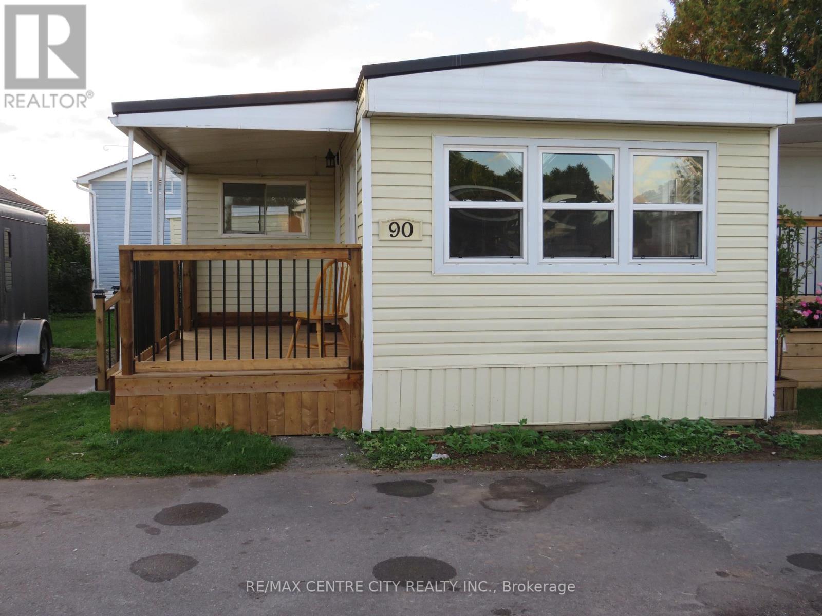 90 - 2189 Dundas Street E, London East, Ontario  N5V 1H3 - Photo 11 - X12447512