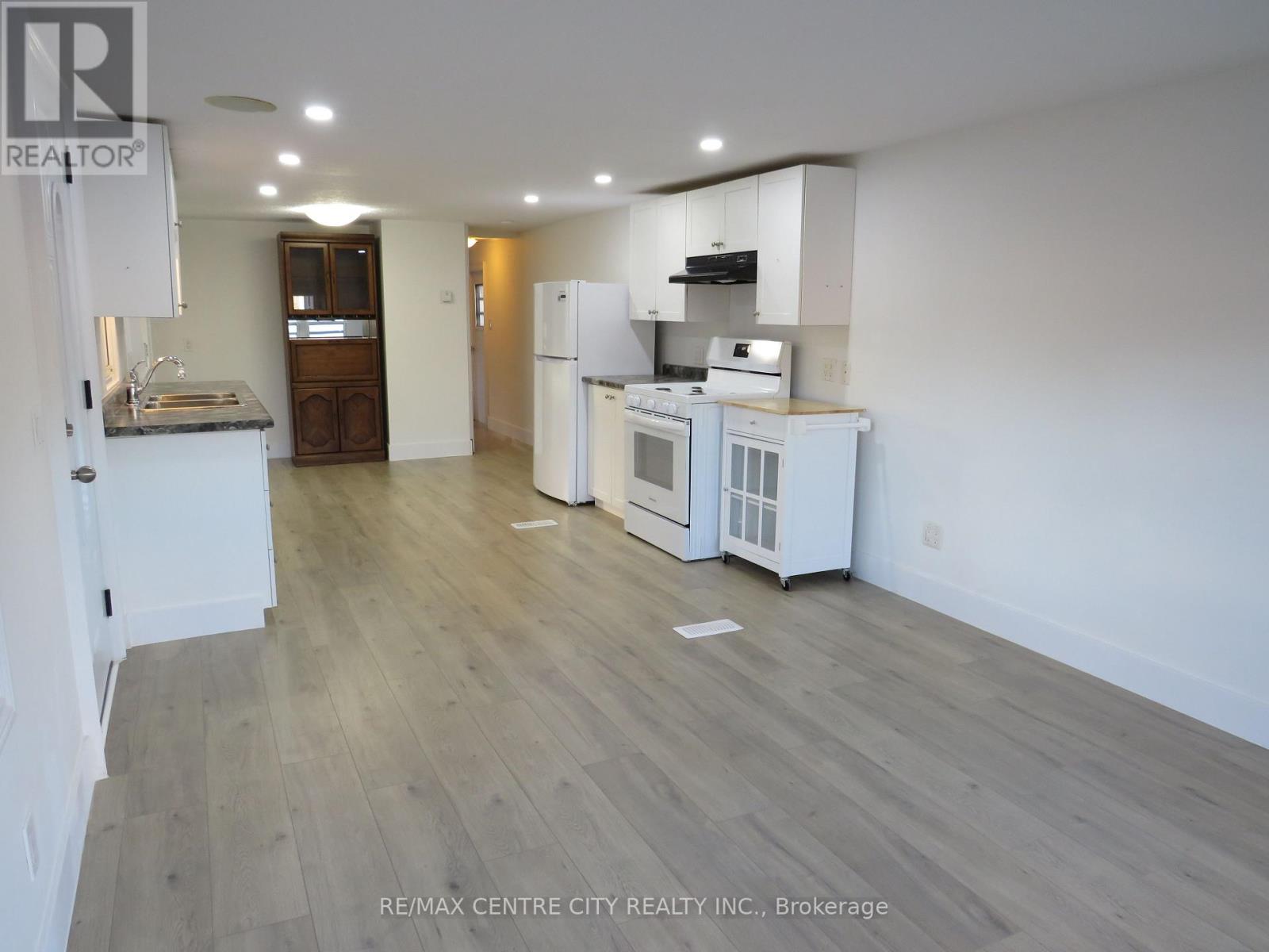 90 - 2189 Dundas Street E, London East, Ontario  N5V 1H3 - Photo 6 - X12447512