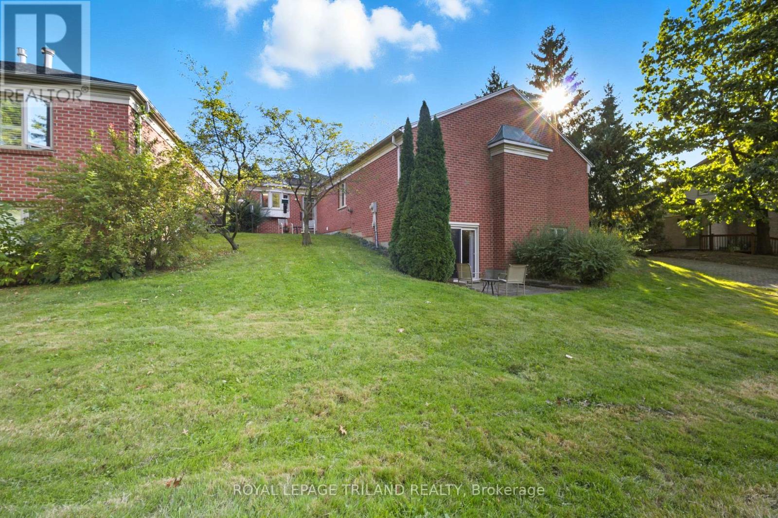16 - 60 Rosecliffe Crescent, London South (South C), Ontario  N6K 4E6 - Photo 29 - X12447560