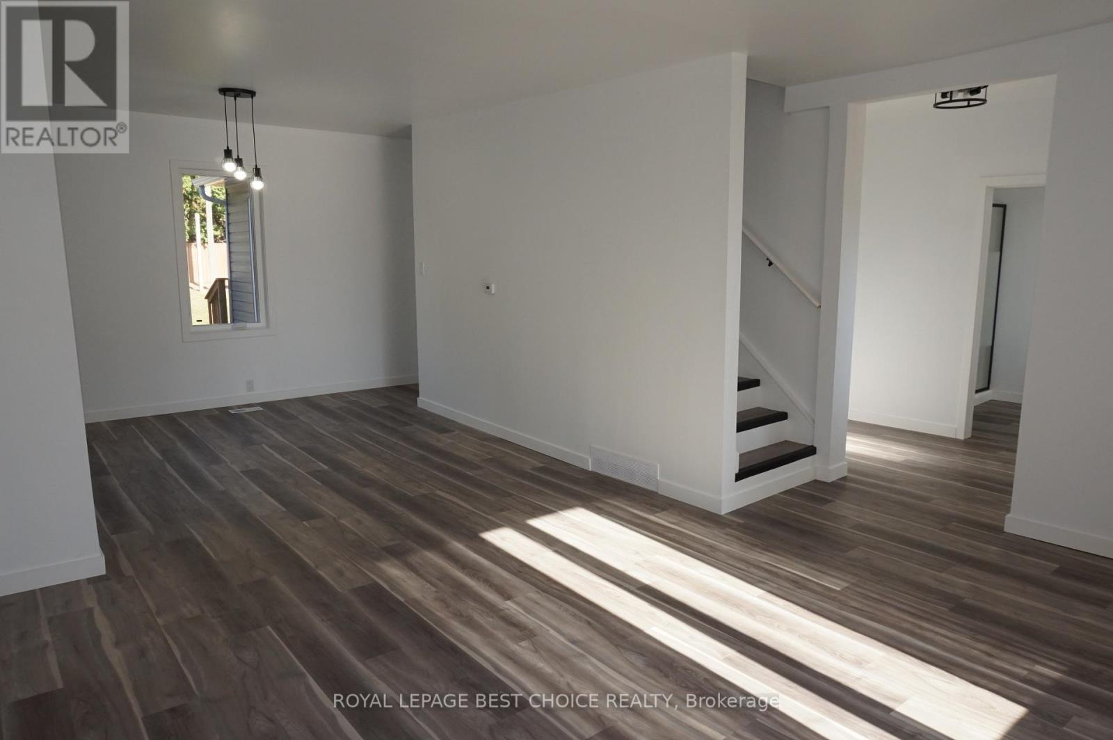 54 Lakeshore Road, Temiskaming Shores, Ontario  P0J 1P0 - Photo 11 - T12447554