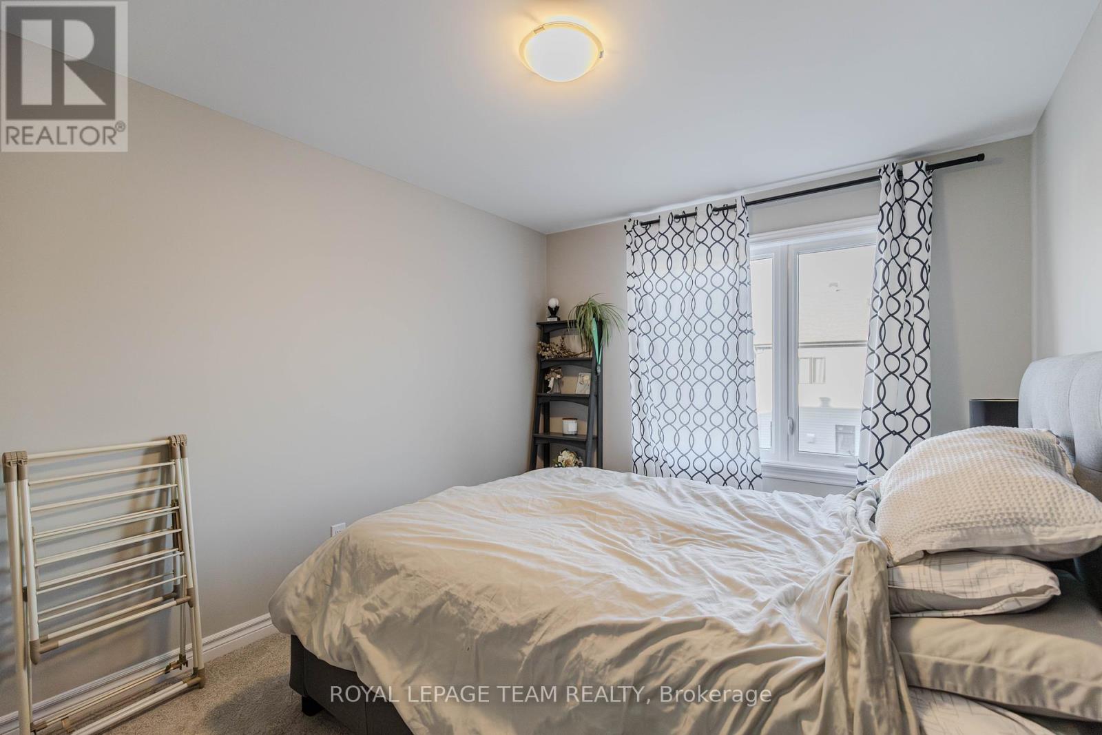546 Triangle Street, Ottawa, Ontario  K2V 0M5 - Photo 23 - X12447497