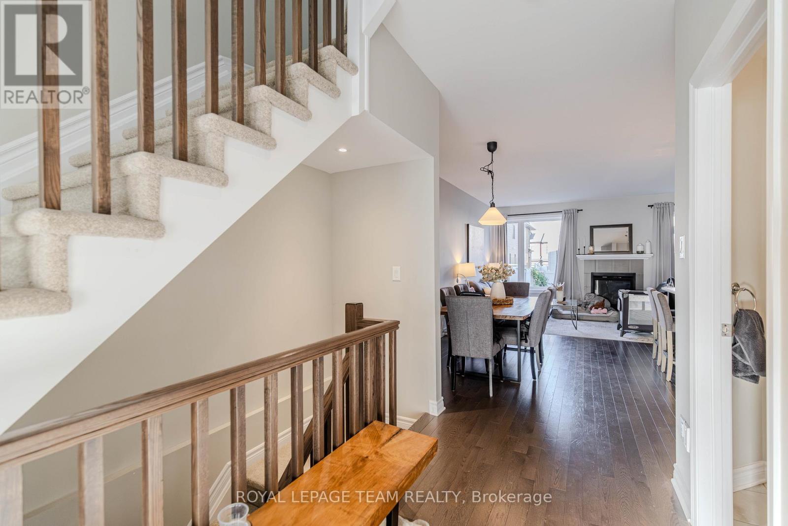 546 Triangle Street, Ottawa, Ontario  K2V 0M5 - Photo 5 - X12447497