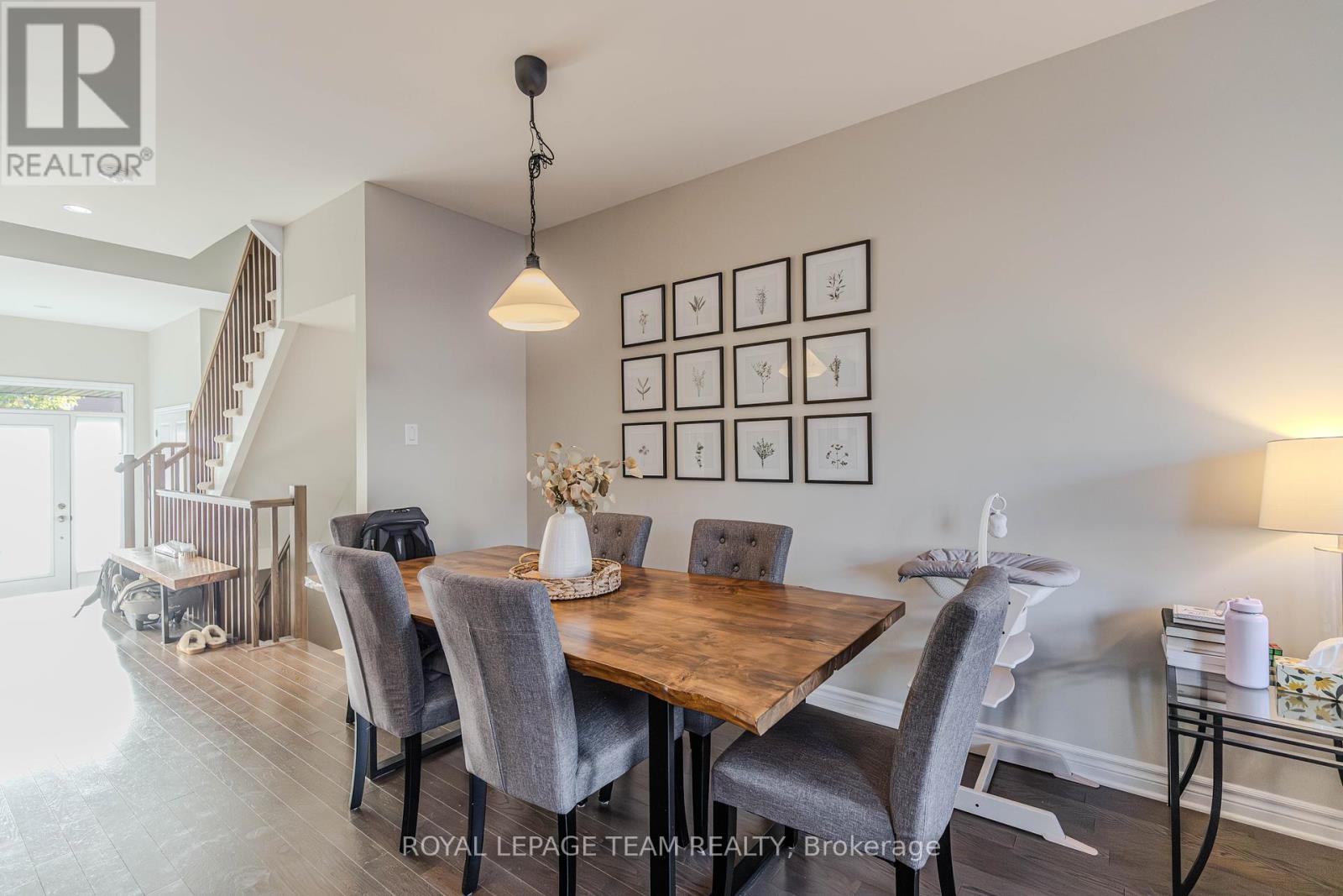 546 Triangle Street, Ottawa, Ontario  K2V 0M5 - Photo 9 - X12447497