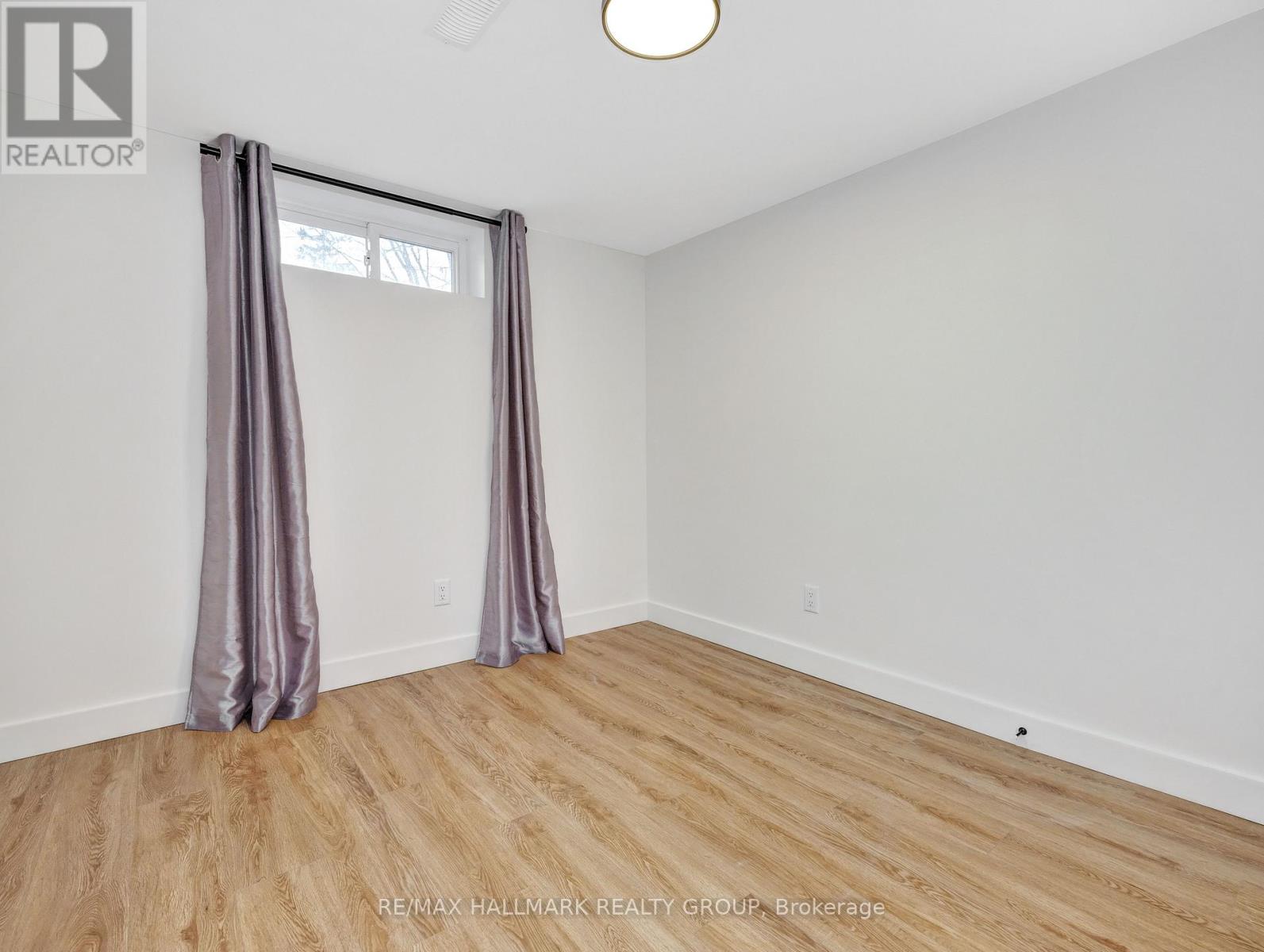 1913 Tweed Avenue, Ottawa, Ontario  K1G 2L8 - Photo 27 - X12447516