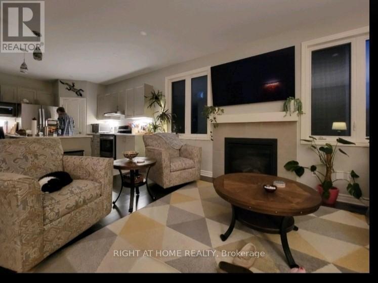 657 Parade Drive, Ottawa, Ontario  K2S 0X8 - Photo 10 - X12447523