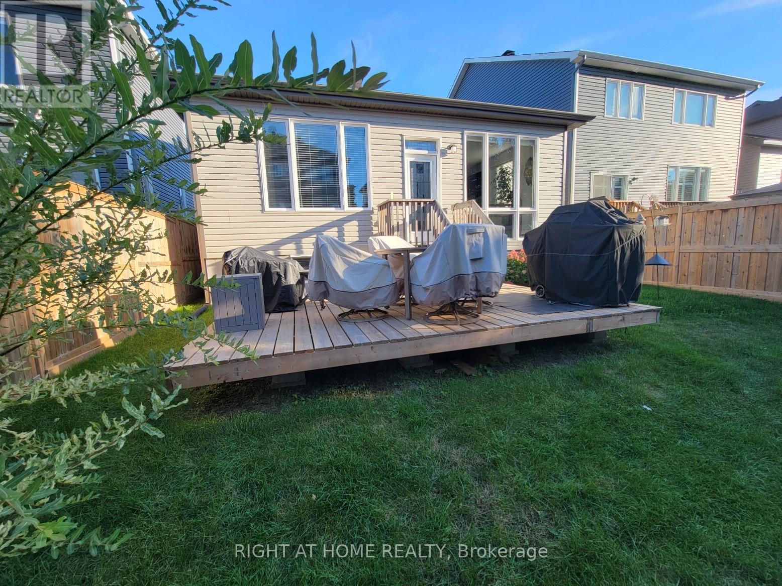 657 Parade Drive, Ottawa, Ontario  K2S 0X8 - Photo 17 - X12447523