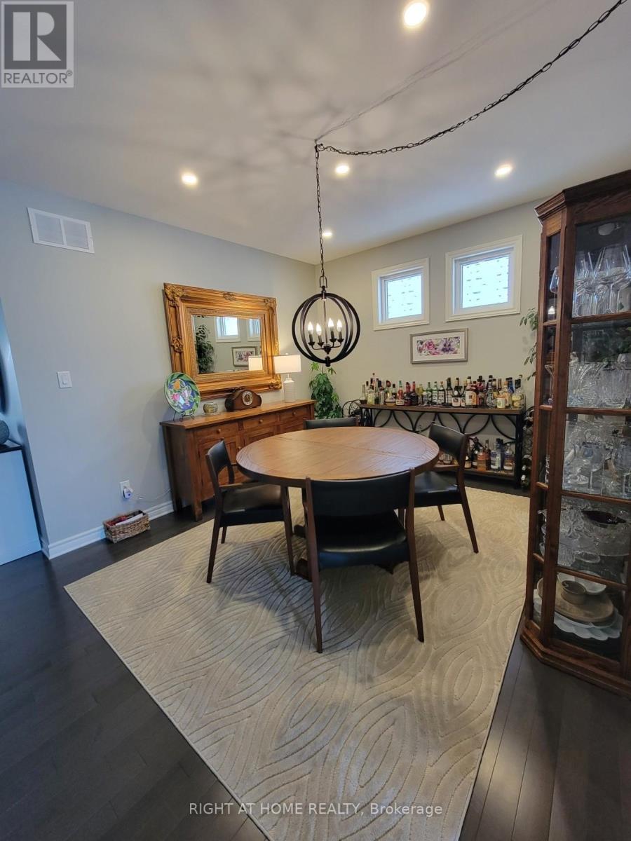 657 Parade Drive, Ottawa, Ontario  K2S 0X8 - Photo 6 - X12447523