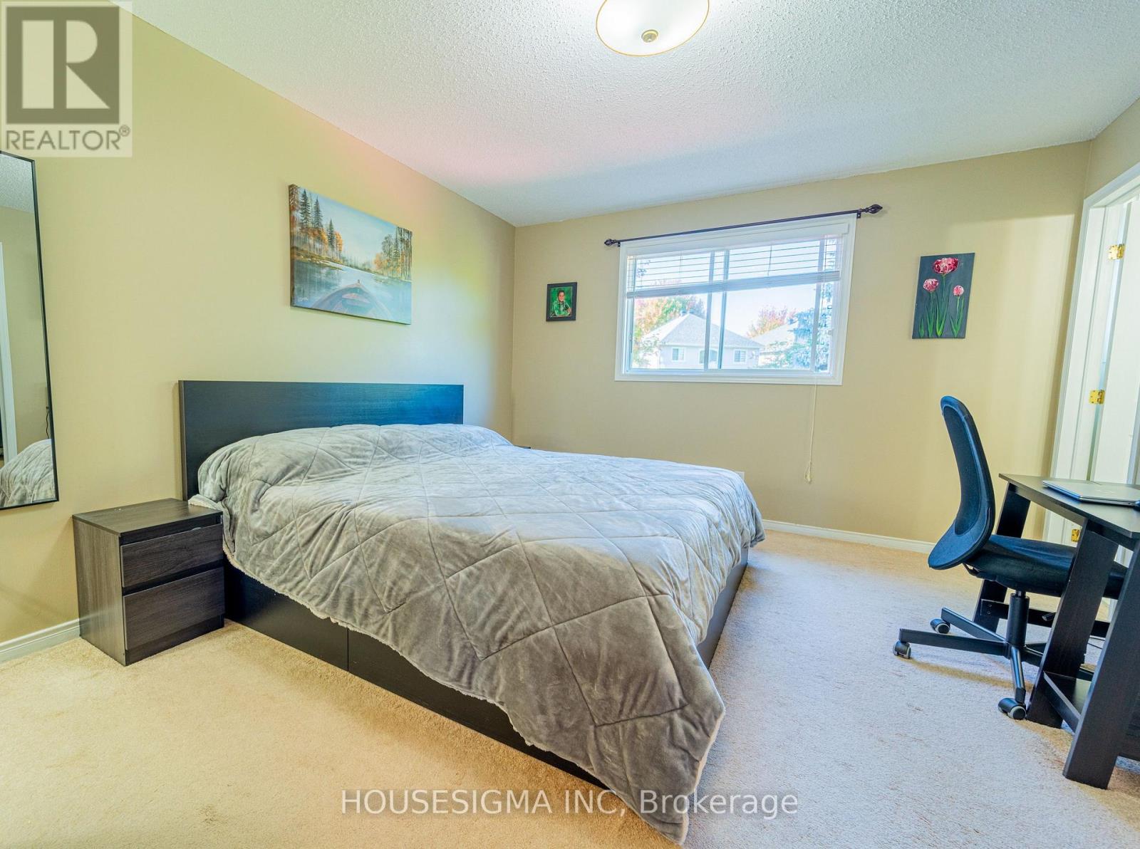8 Hodgson Court, Ottawa, Ontario  K2K 2T3 - Photo 15 - X12447526