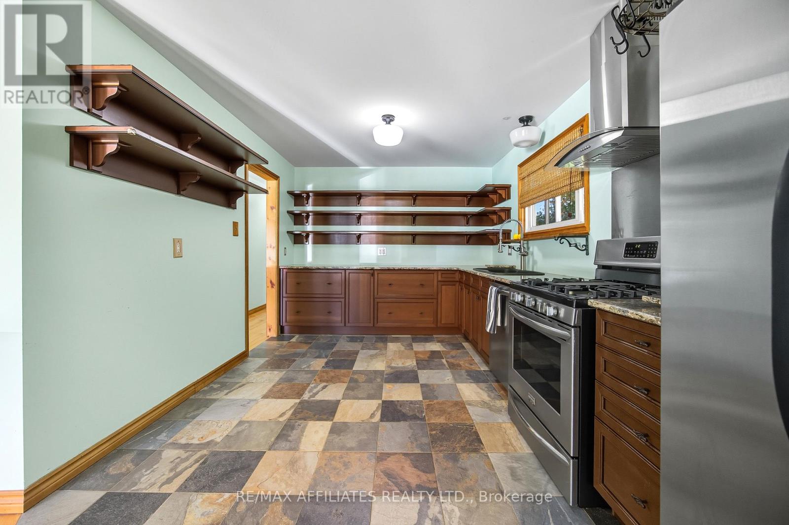 12 Prince Street, Carleton Place, Ontario  K7C 2M4 - Photo 10 - X12447561