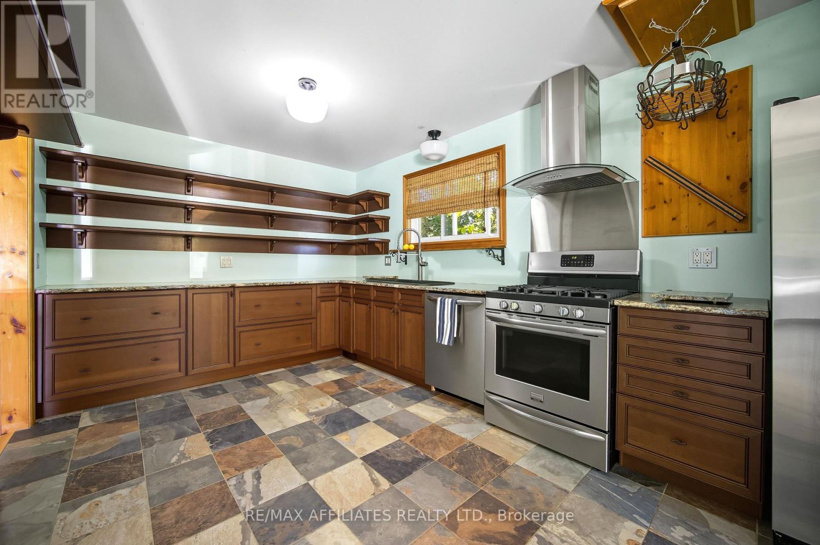 12 Prince Street, Carleton Place, Ontario  K7C 2M4 - Photo 8 - X12447561