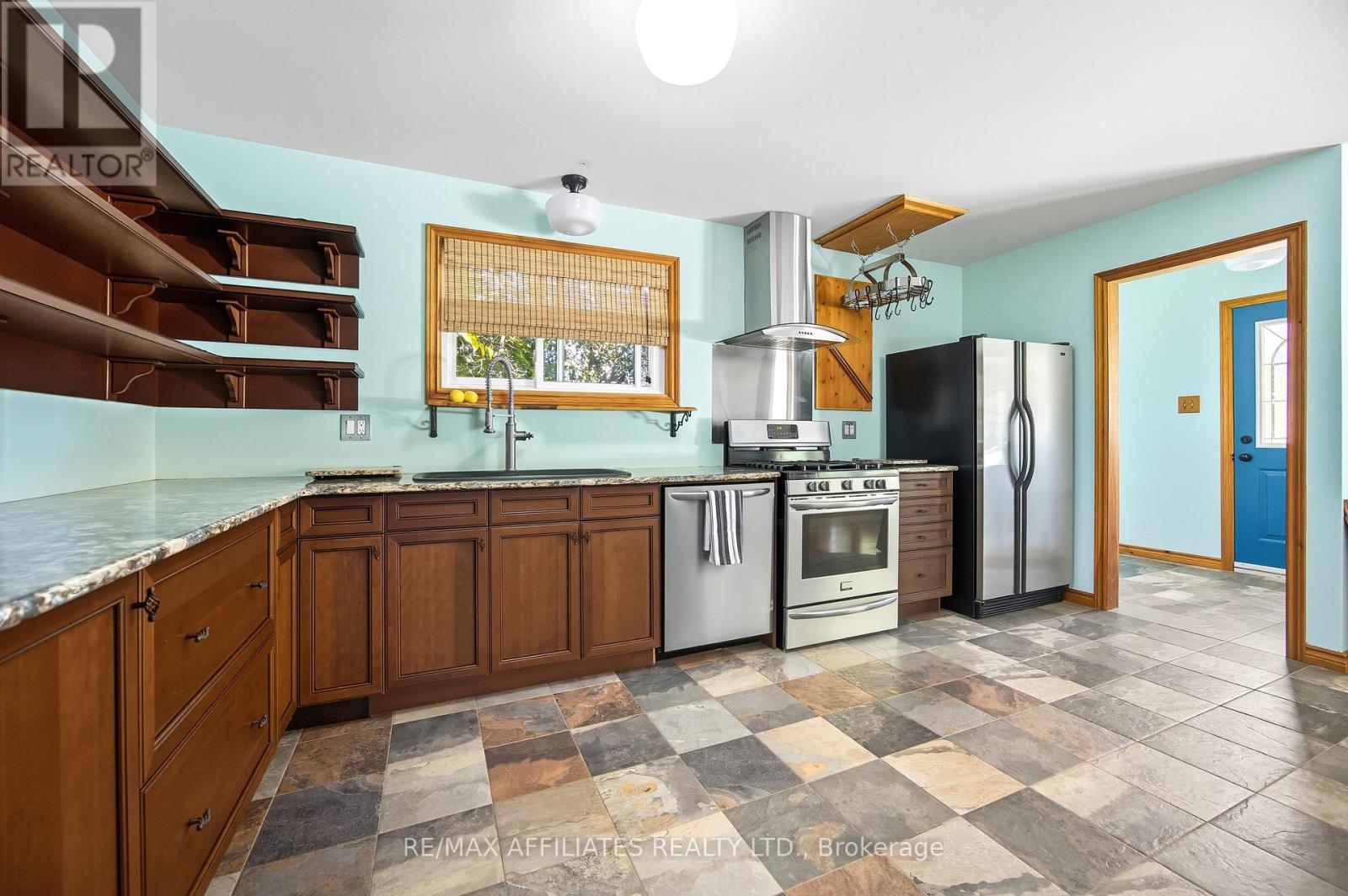 12 Prince Street, Carleton Place, Ontario  K7C 2M4 - Photo 9 - X12447561