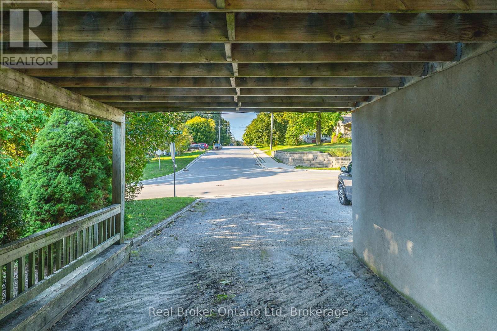 394 Queen Street N, West Grey, Ontario  N0G 1R0 - Photo 45 - X12416921