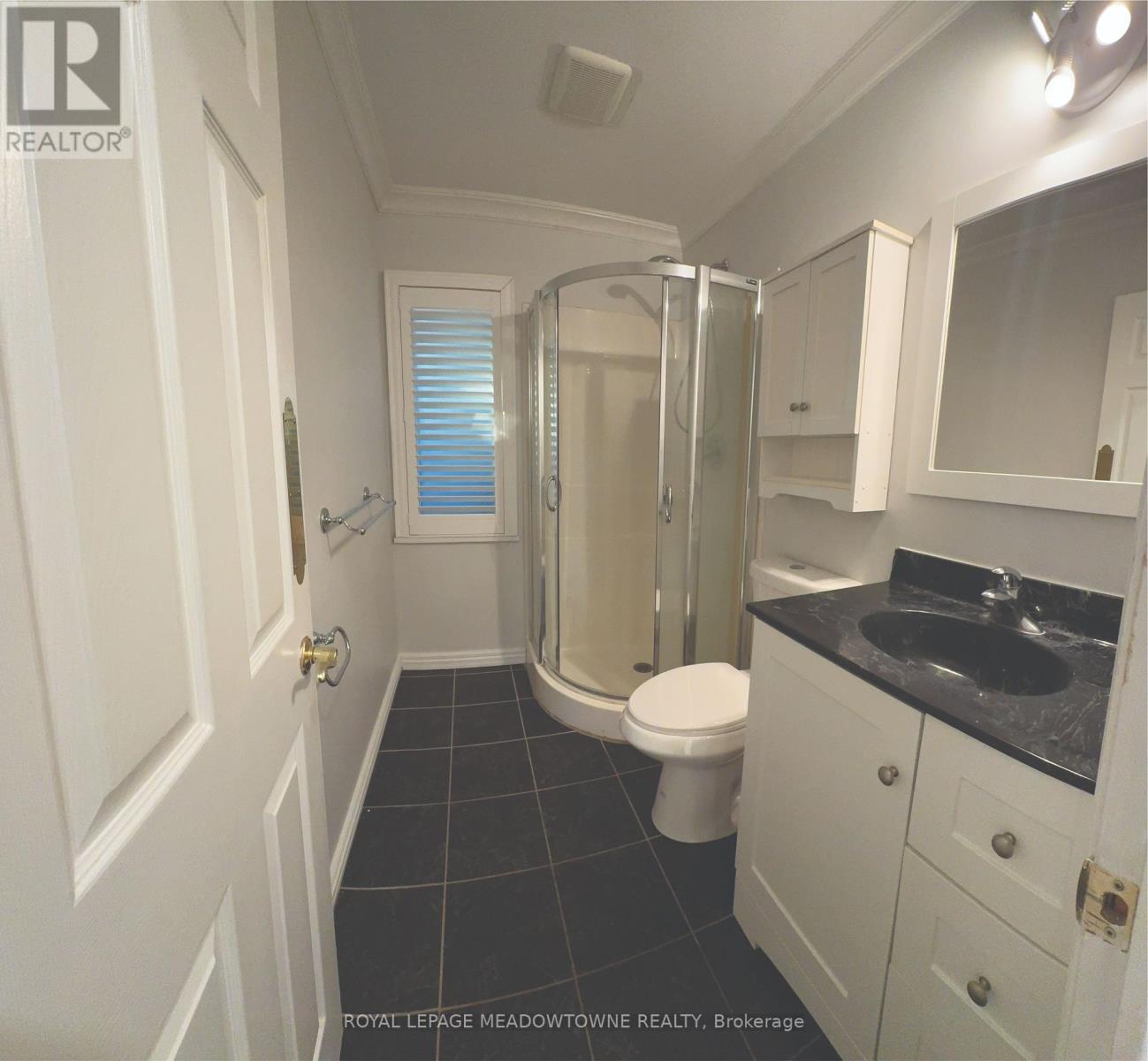 2 John Street, Halton Hills, Ontario  L7G 2J6 - Photo 13 - W12447332
