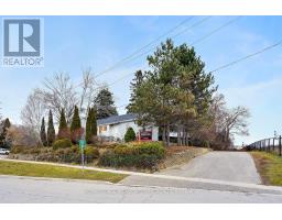 2 JOHN STREET, Halton Hills, Ontario