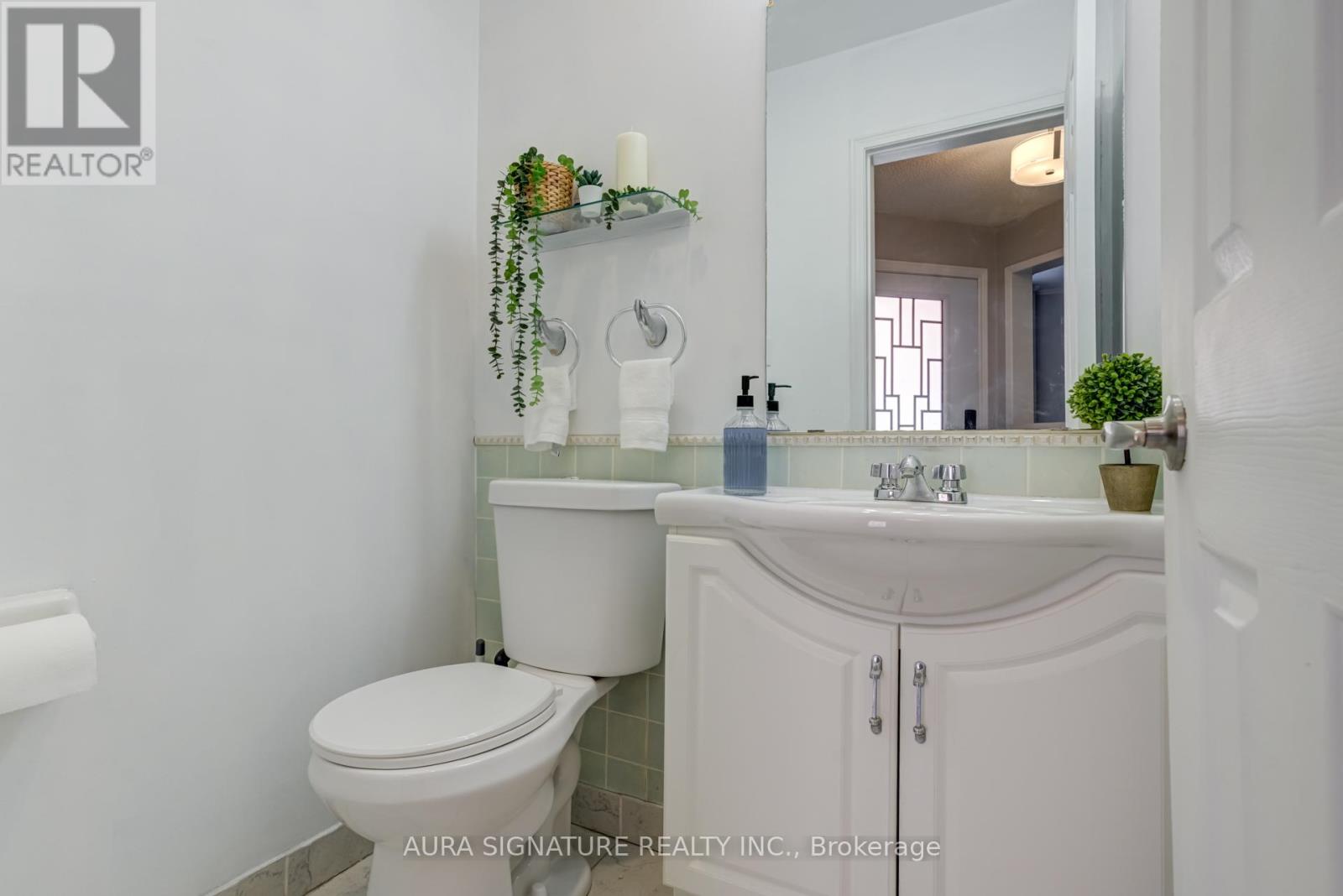 69 Alaskan Summit Court, Brampton (Sandringham-Wellington), Ontario  L6R 1N9 - Photo 18 - W12447384