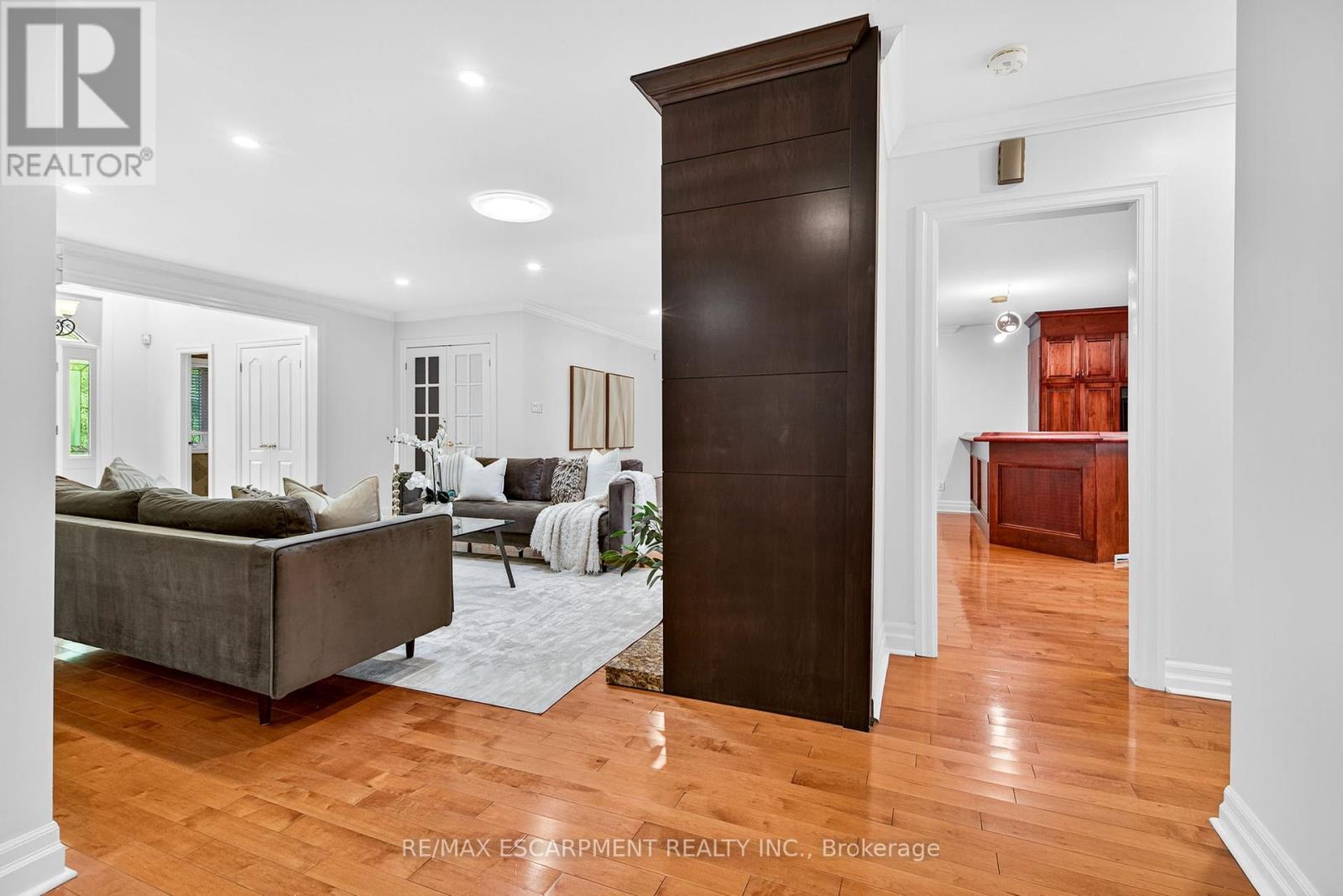 1262 Mississauga Road, Mississauga (Lorne Park), Ontario  L5H 2J2 - Photo 19 - W12447425