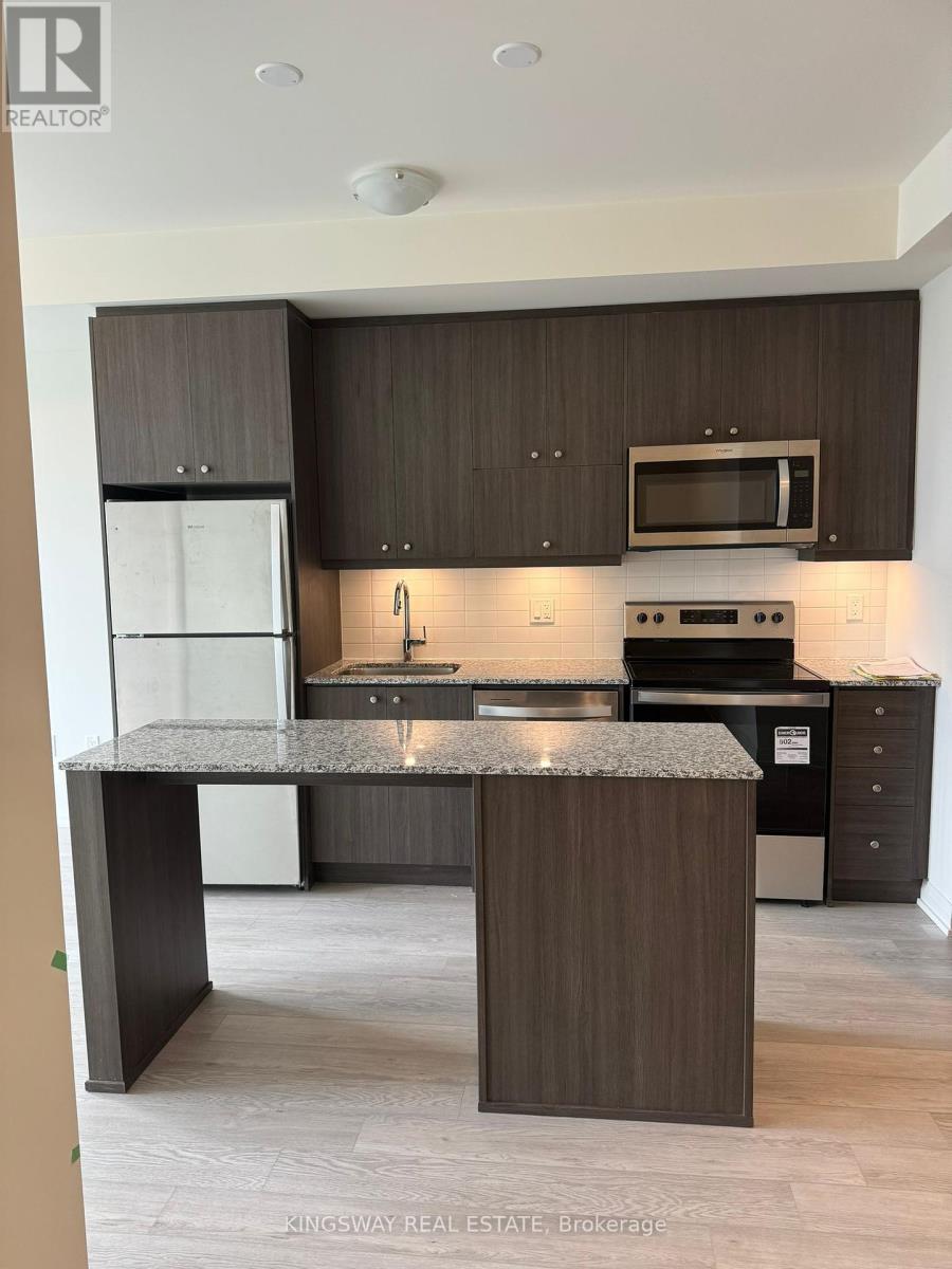 804 - 1415 Dundas Street E, Oakville, Ontario  L6H 8A3 - Photo 3 - W12447437