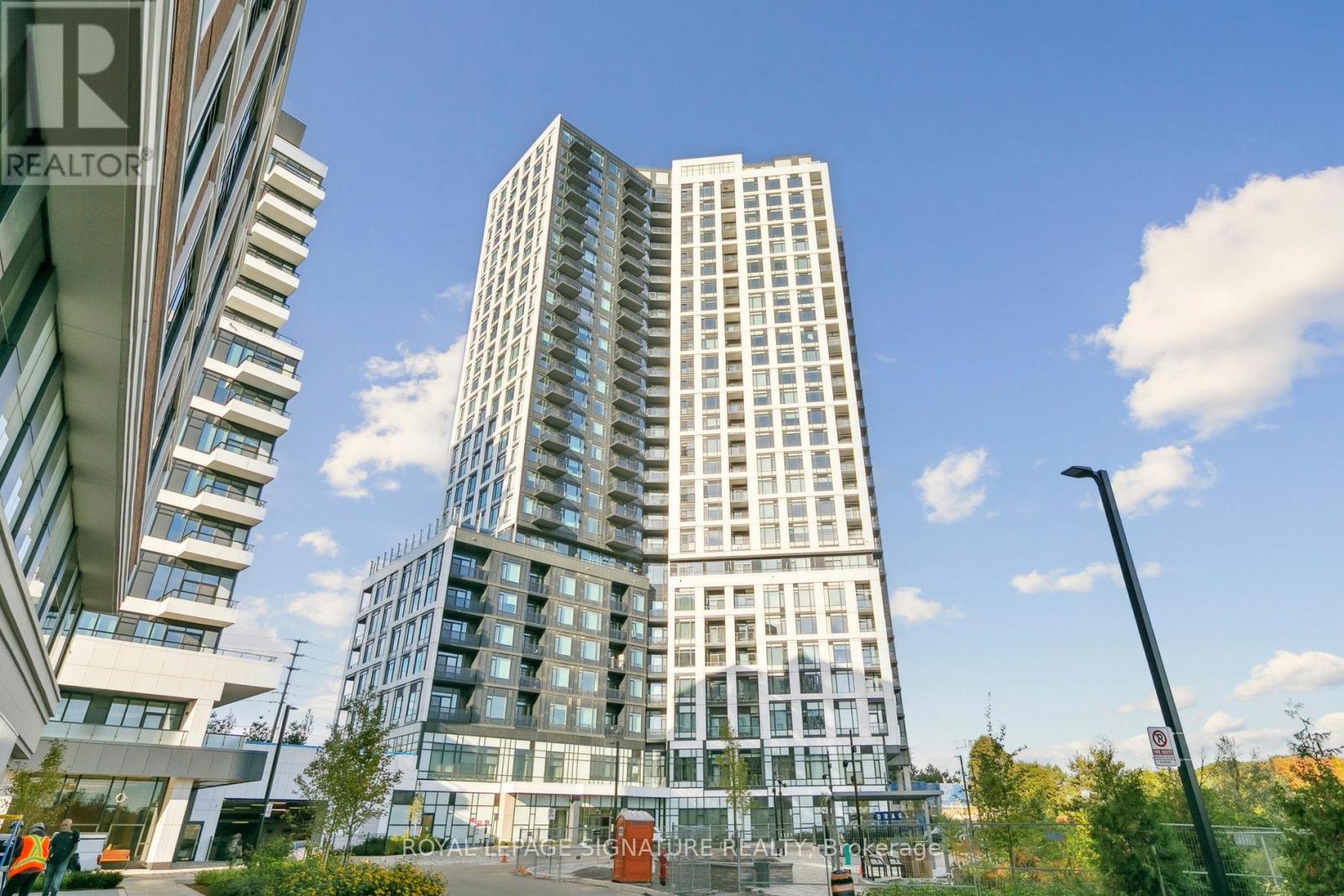 1710 - 2495 Eglinton Avenue W, Mississauga, Ontario  L5M 2T2 - Photo 1 - W12447439