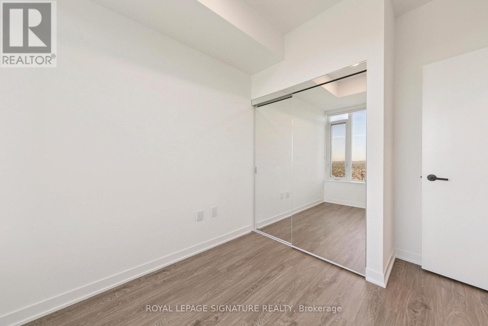 1710 - 2495 Eglinton Avenue W, Mississauga, Ontario  L5M 2T2 - Photo 13 - W12447439