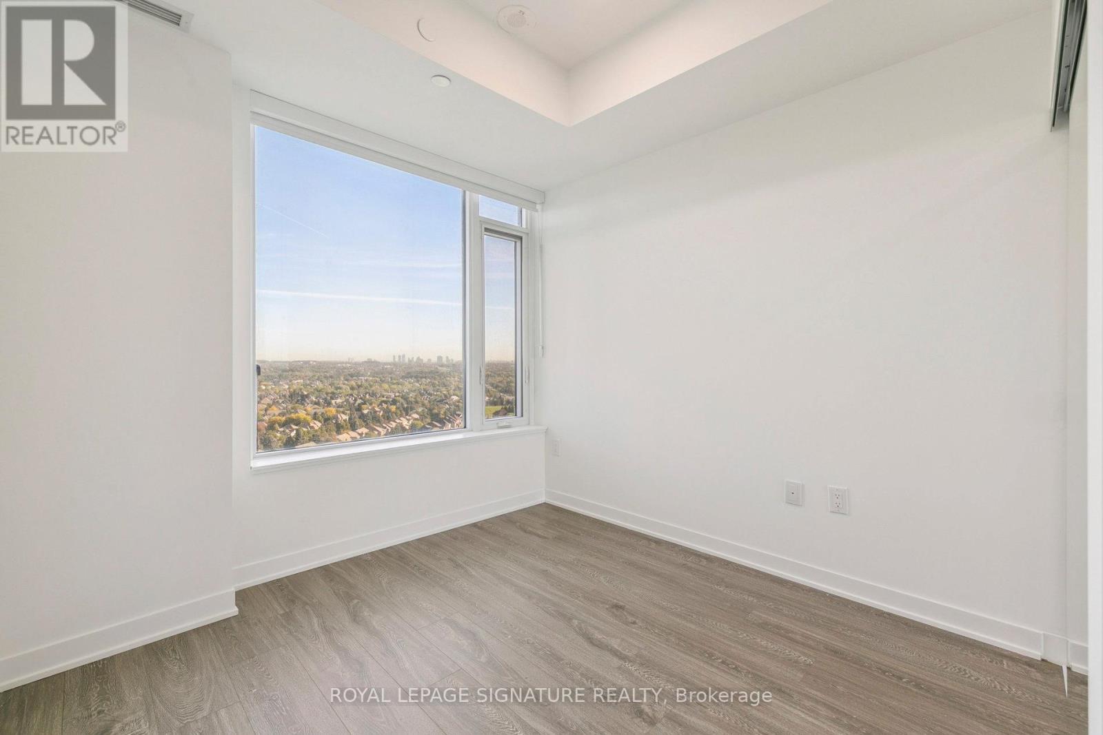 1710 - 2495 Eglinton Avenue W, Mississauga, Ontario  L5M 2T2 - Photo 18 - W12447439