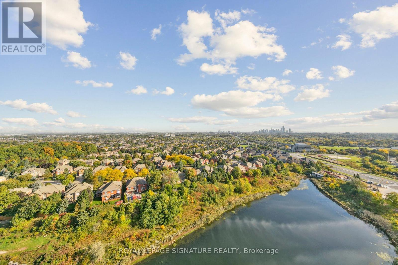1710 - 2495 Eglinton Avenue W, Mississauga, Ontario  L5M 2T2 - Photo 24 - W12447439