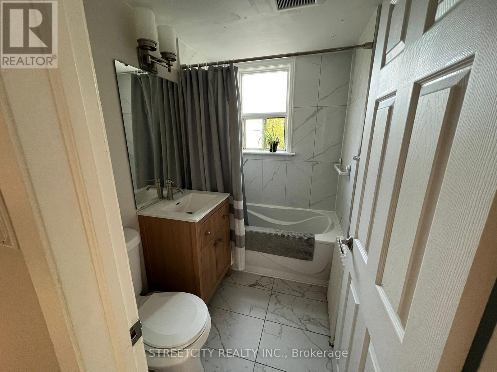 5 - 191 Broadway Street, Mississauga, Ontario  L5M 1H8 - Photo 13 - W12447456