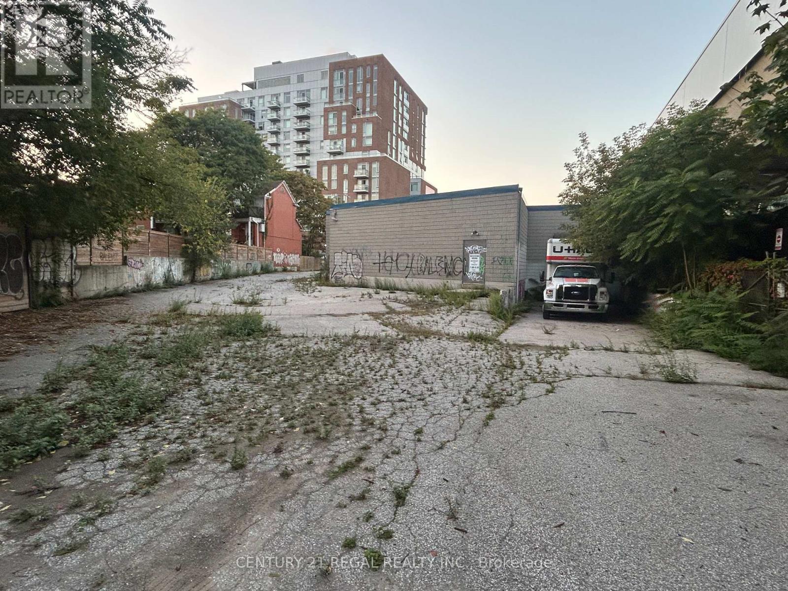 1453 Dupont Street, Toronto, Ontario  M6P 3V7 - Photo 7 - W12447476