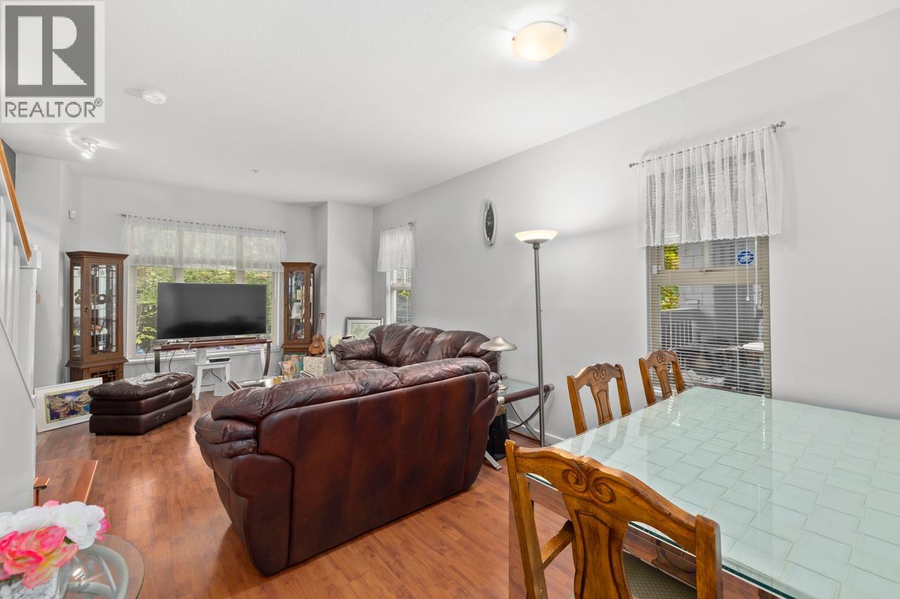 246 600 Park Crescent, New Westminster, British Columbia  V3L 5W1 - Photo 3 - R3055587