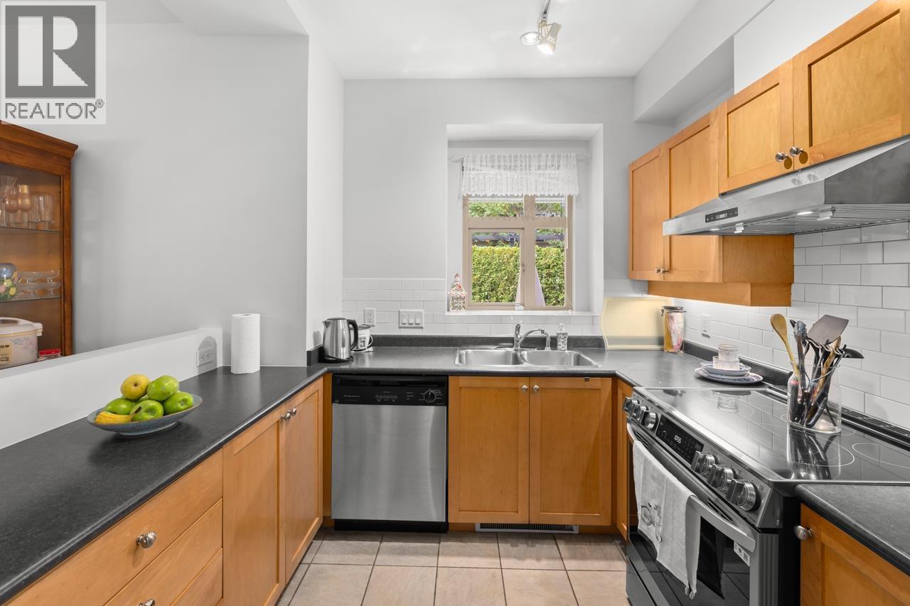 246 600 Park Crescent, New Westminster, British Columbia  V3L 5W1 - Photo 8 - R3055587
