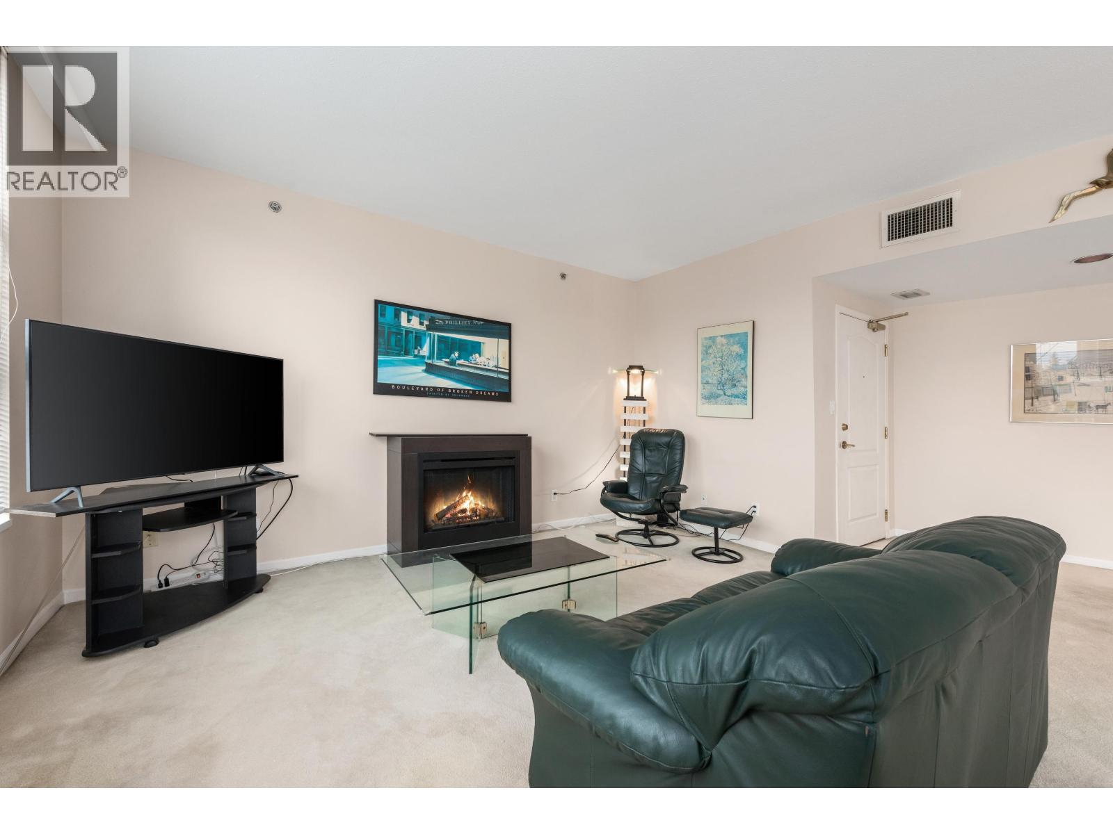 201 1788 W Georgia Street, Vancouver, British Columbia  V6G 2V7 - Photo 2 - R3055591