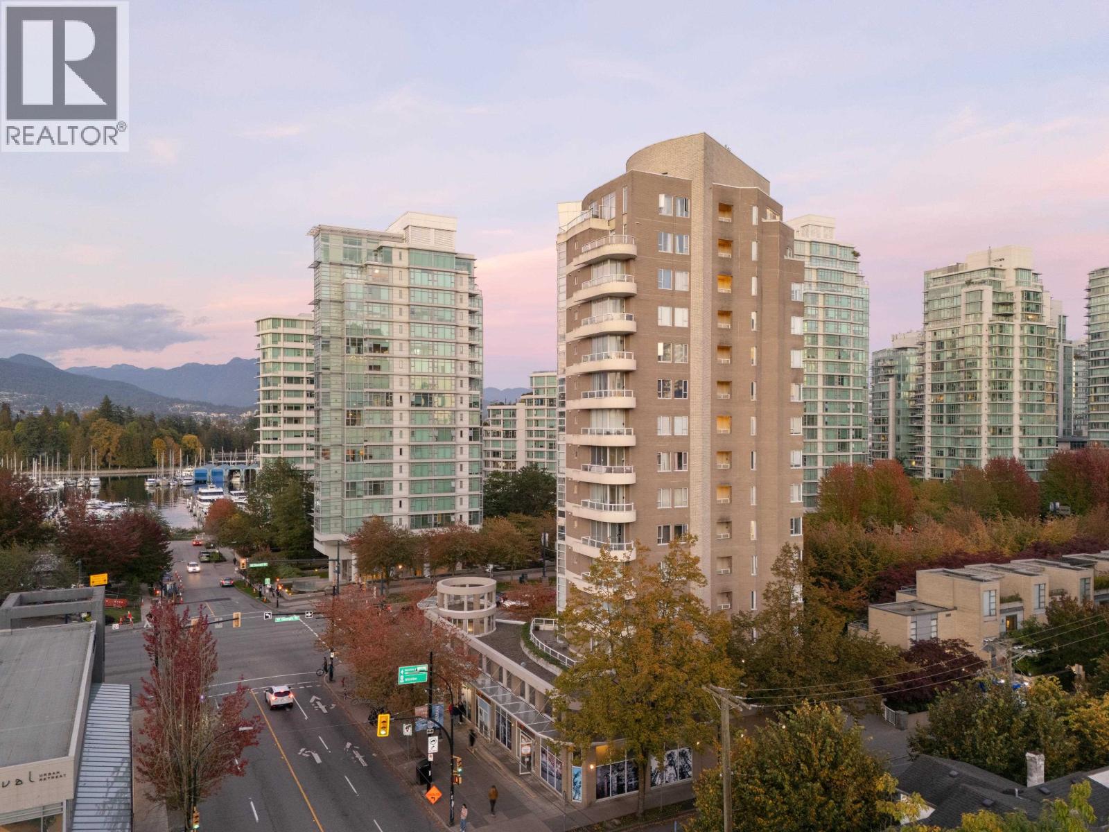 201 1788 W Georgia Street, Vancouver, British Columbia  V6G 2V7 - Photo 36 - R3055591