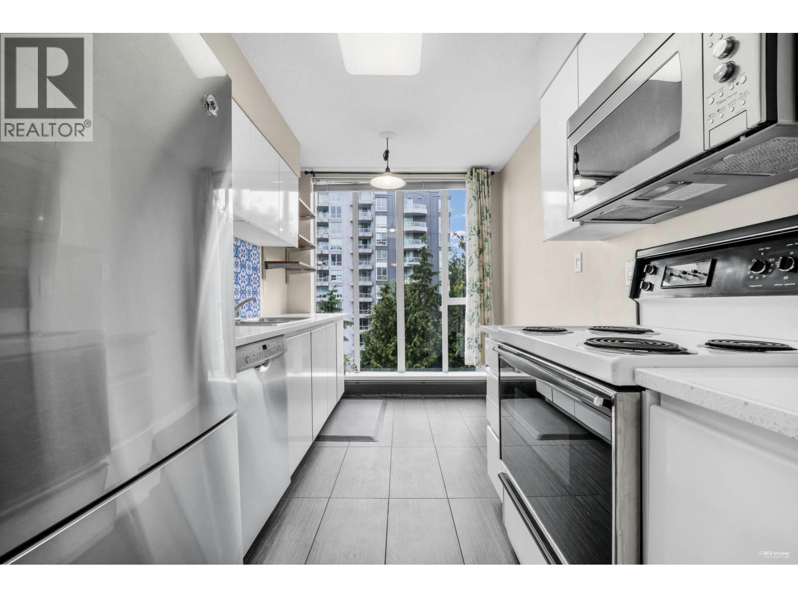 606 3061 E Kent Avenue North, Vancouver, British Columbia  V5S 4P5 - Photo 11 - R3055597