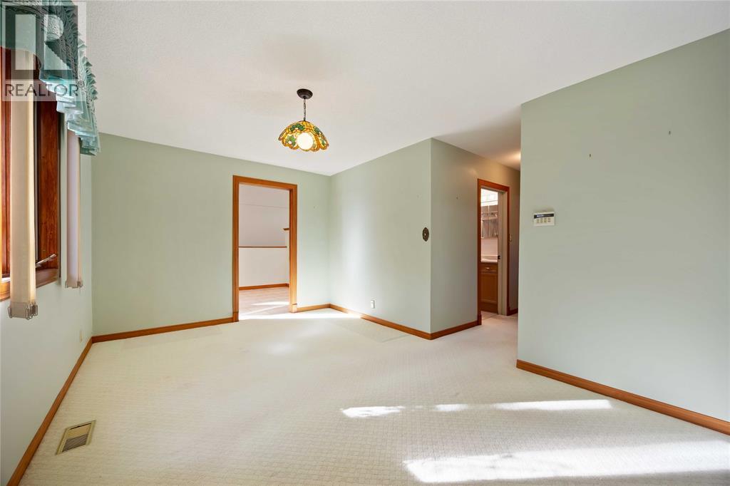 1311 Lakeshore Road, Sarnia, Ontario  N7S 2L9 - Photo 19 - 25025308